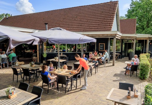 Dineren terras restaurant troubadour