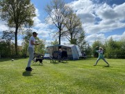 Badmintonnen Camping kaps.jpg