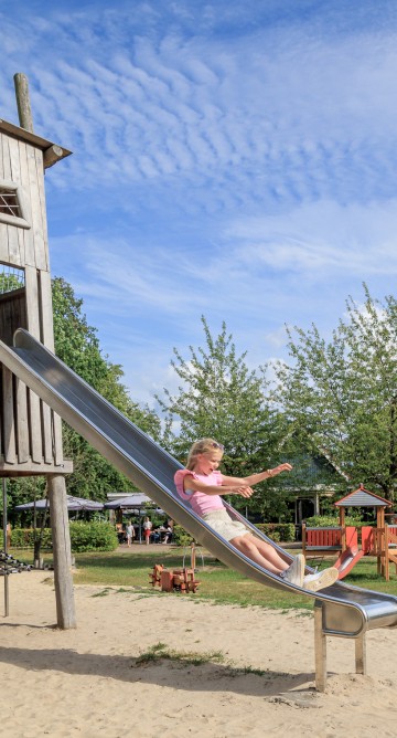 Glijden glijbaan speeltuin kaps